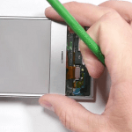 【動画】Xperia XZのバッテリー蓋を開ける方法 – バッテリー交換＆ディスプレイ交換を紹介している動画