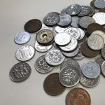 大量の小銭（硬貨）をお札に両替する方法 – 銀行やATM、手数料などをまとめてみた。無料でいける