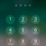 【iPhone X】FaceIDオン時もパスコードでロック解除する方法