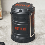 【smart 2022年7月号 特別付録】『NetflixポータブルLEDランタン』をゲットする方法 – ネットフリックスロゴが入った電池式のLEDランタン