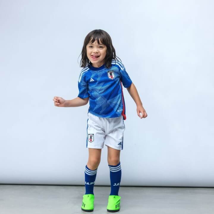 アディダス サッカー日本代表 2022 ユニフォーム ミニキット（ホーム）